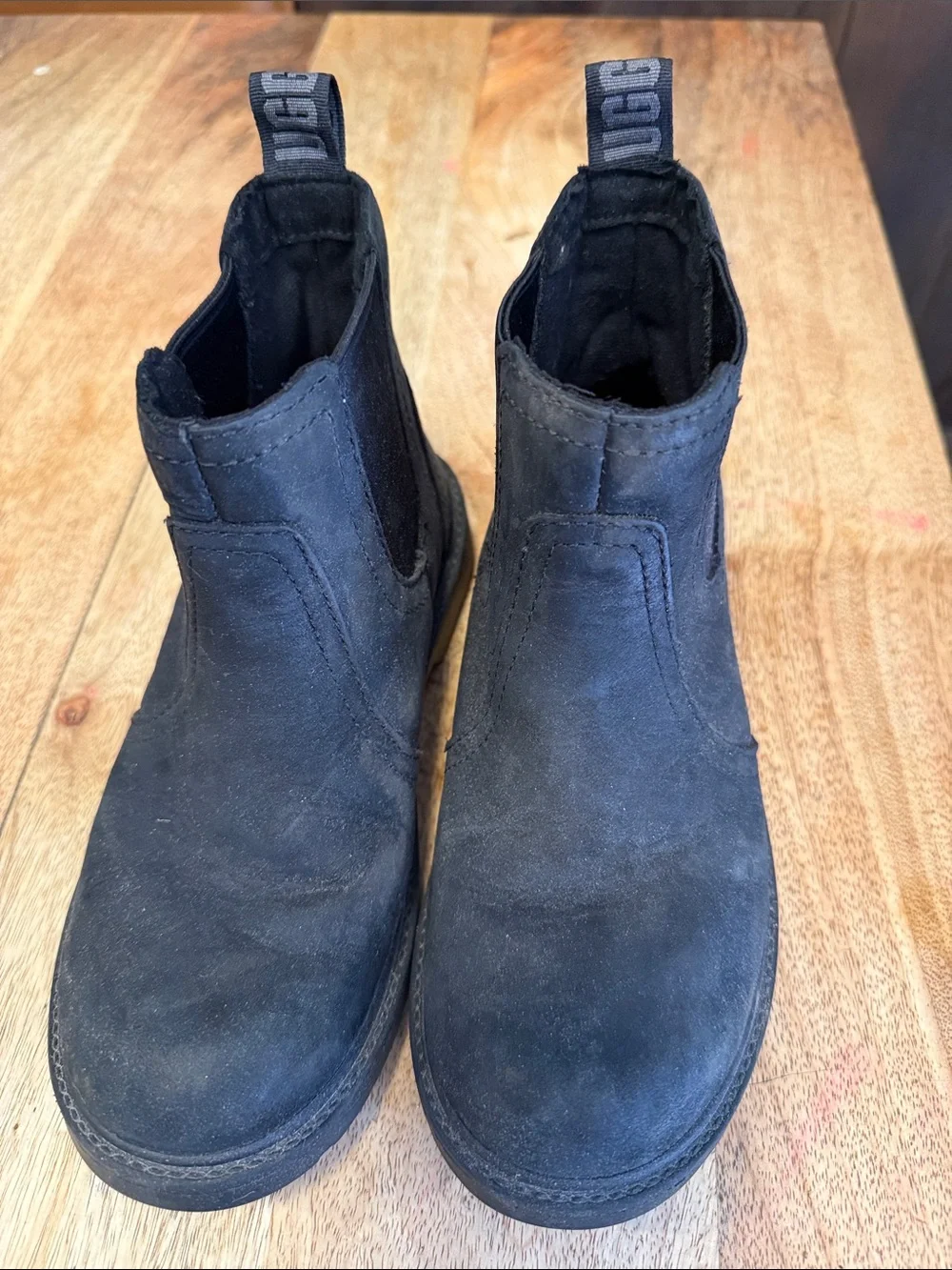 UGG Kids Chelsea Black Boots US2 unisex